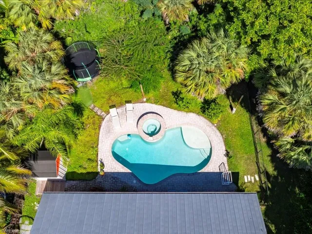 921 16th Ave Sw, Naples, Florida 34117