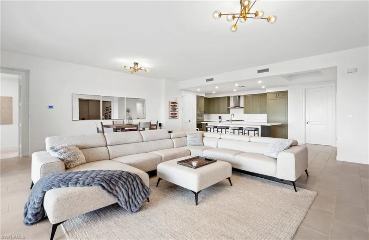 1125 Central Ave 463, Naples, Florida 34102