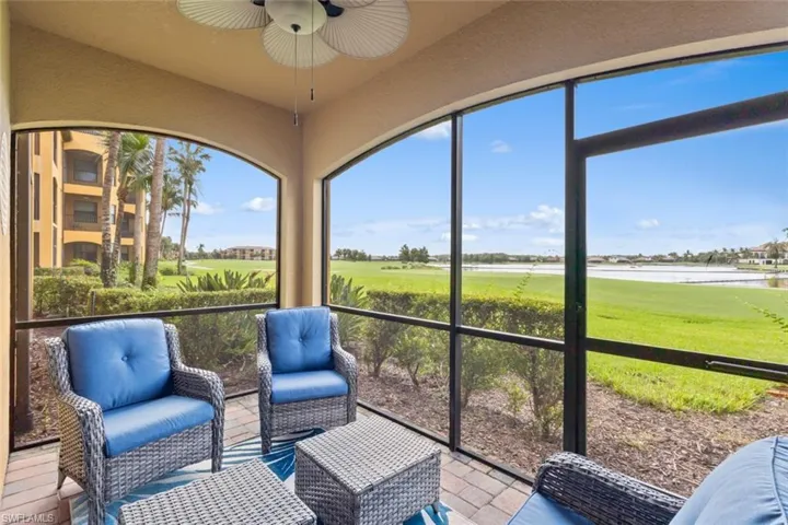 lanai with door