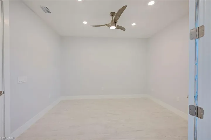 Den