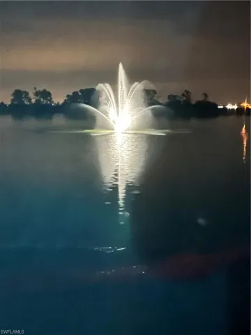 LIT LARGE FOUNTAINSON QUARRY LAKE