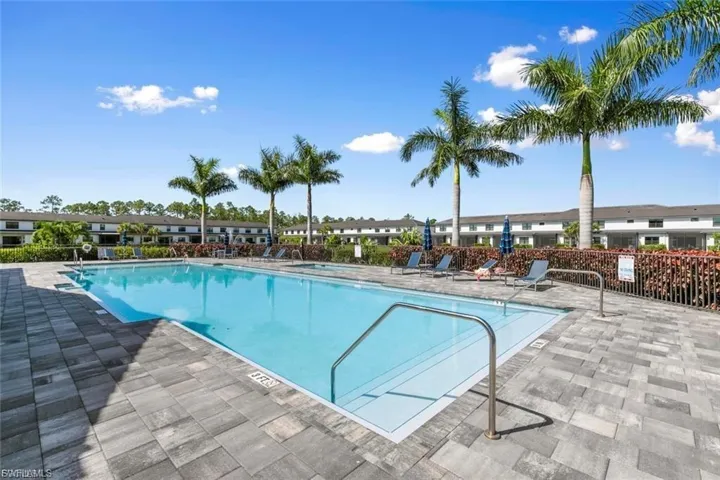 7510 Rockefeller Dr, Naples, Florida 34119