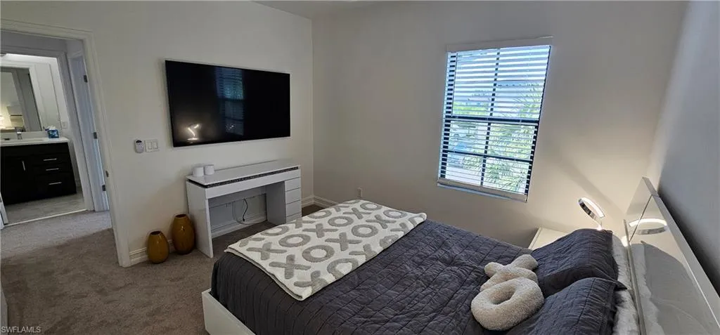 7510 Rockefeller Dr, Naples, Florida 34119
