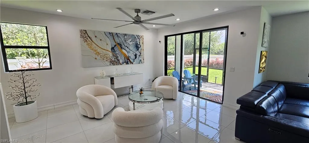 7510 Rockefeller Dr, Naples, Florida 34119