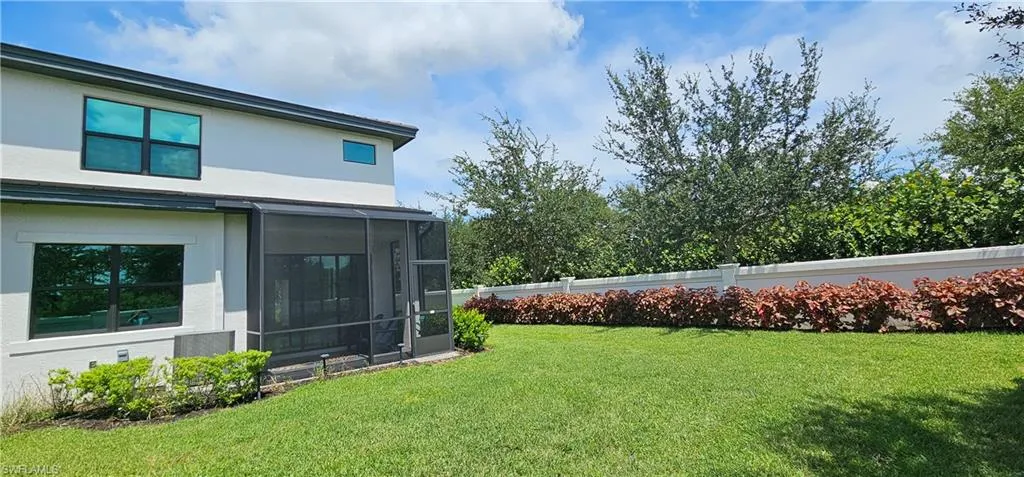 7510 Rockefeller Dr, Naples, Florida 34119