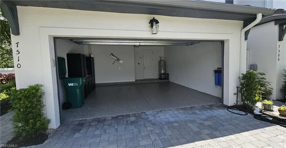 7510 Rockefeller Dr, Naples, Florida 34119