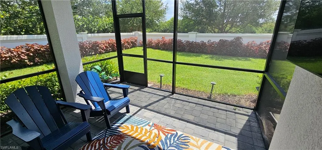 7510 Rockefeller Dr, Naples, Florida 34119