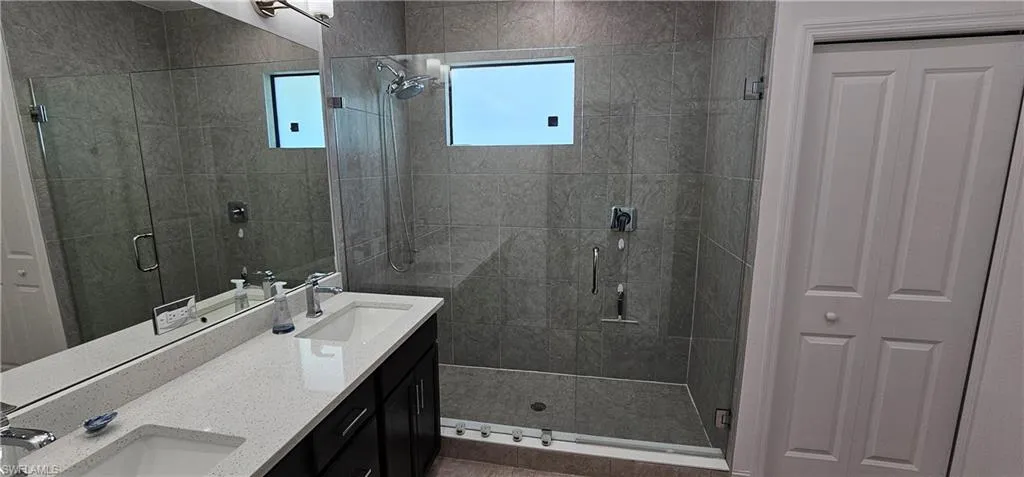 7510 Rockefeller Dr, Naples, Florida 34119