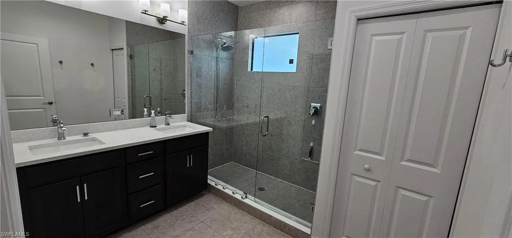 7510 Rockefeller Dr, Naples, Florida 34119
