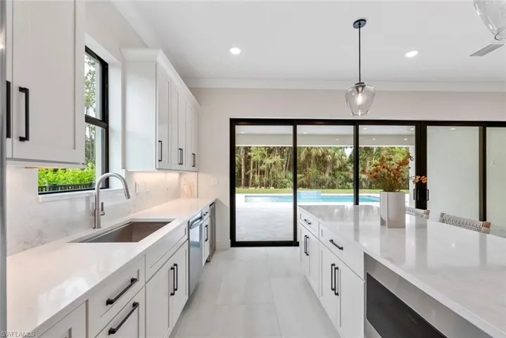 236  Allamanda  WAY, Naples, FL 34114