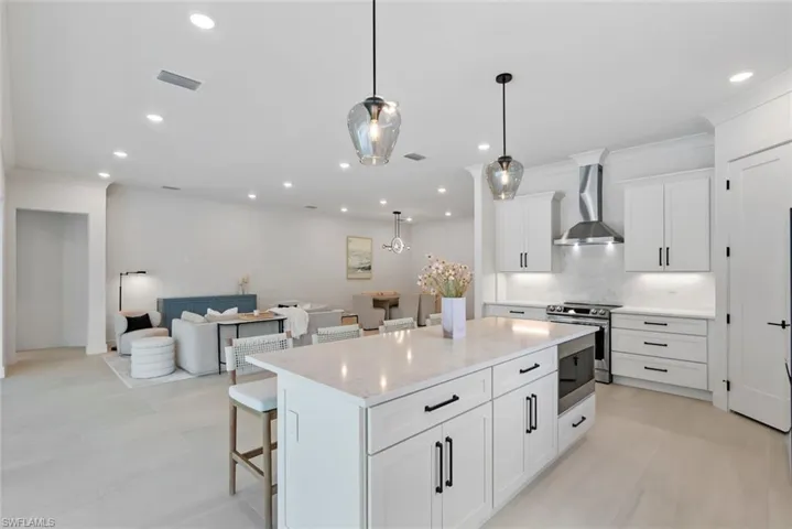 236  Allamanda  WAY, Naples, FL 34114