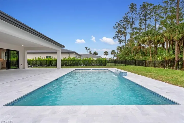 236  Allamanda  WAY, Naples, FL 34114