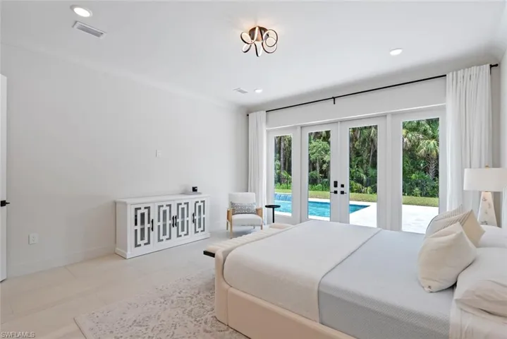 236  Allamanda  WAY, Naples, FL 34114