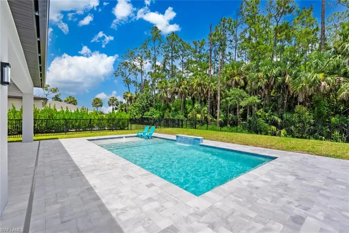 236  Allamanda  WAY, Naples, FL 34114