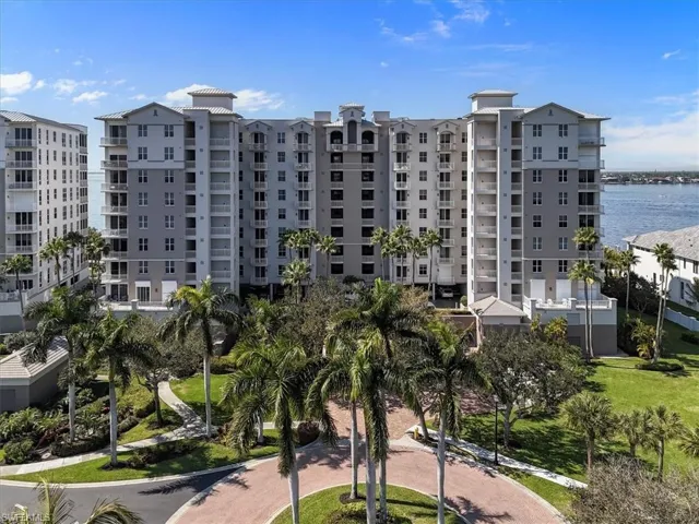 14200  Royal Harbour  CT, Fort Myers, FL 33908