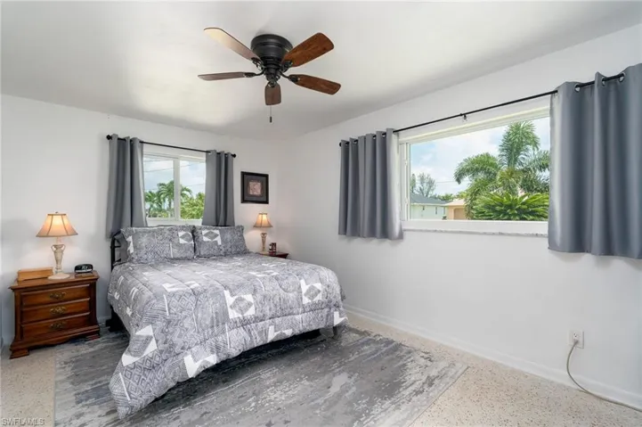 Bedroom with ceiling fan