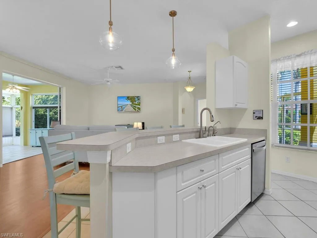2040 Embarcadero WAY, North Fort Myers, FL 33917,225049572