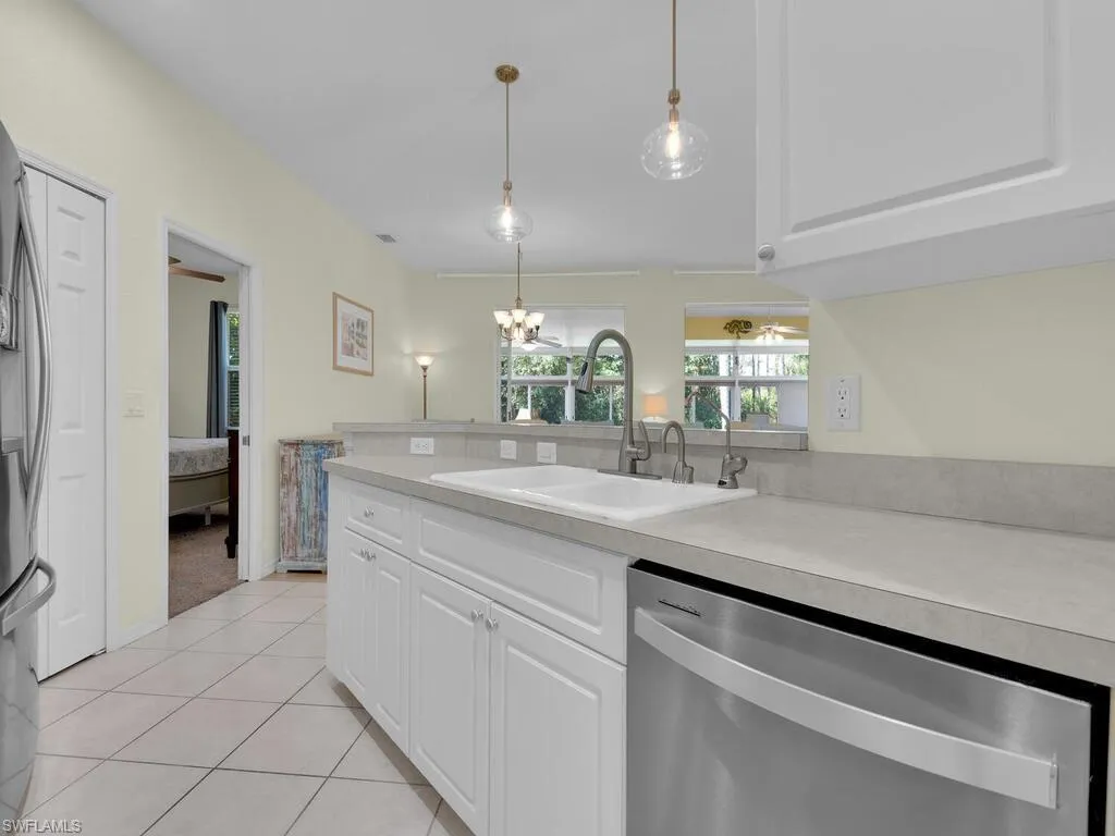 2040 Embarcadero WAY, North Fort Myers, FL 33917,225049572