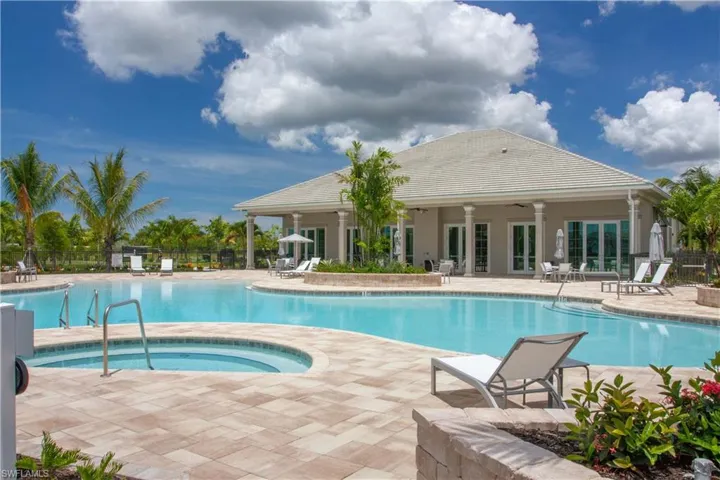 262  Indies Dr  , Naples, FL 34114