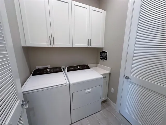 262  Indies Dr  , Naples, FL 34114