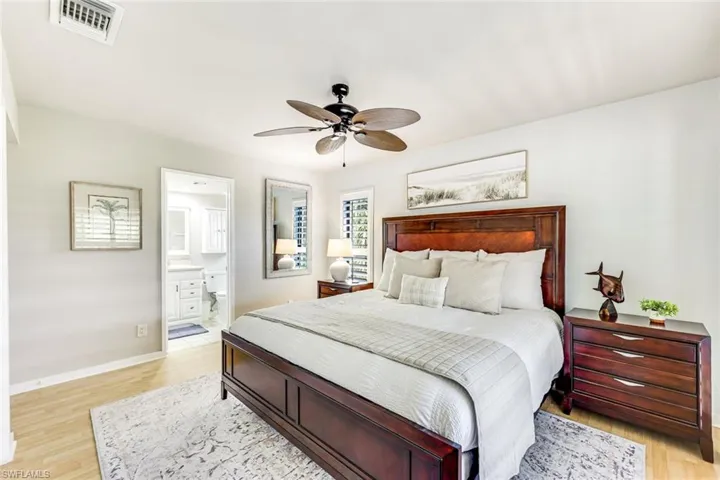 4300 Belair Ln 12, Naples, Florida 34103