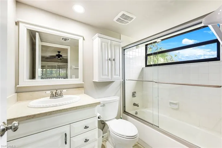 4300 Belair Ln 12, Naples, Florida 34103