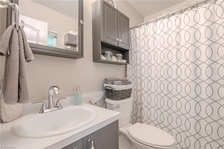 1407 Wellington Ave, Lehigh Acres Fl 33972