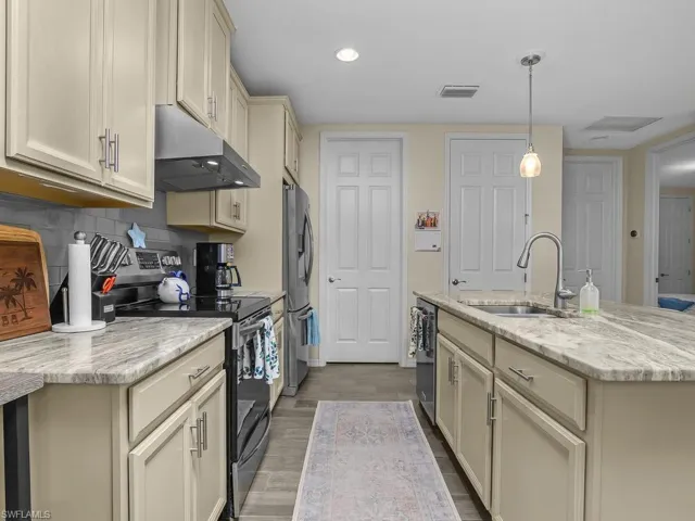 Kitchen Views - Upgraded Granite Countertops