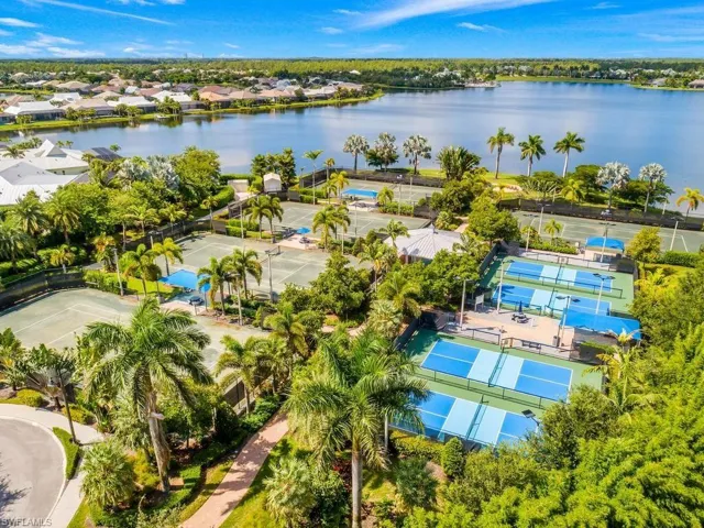 Pickleball/Tennis Court Views