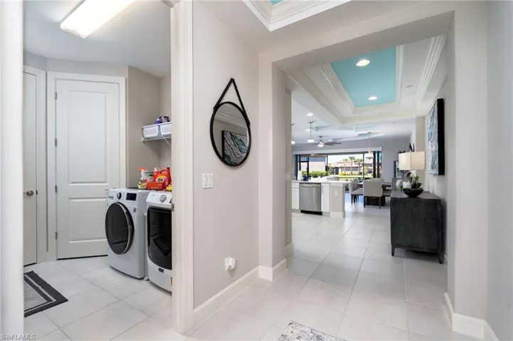 9650 Montelanico Loop 102, Naples, Florida 34119