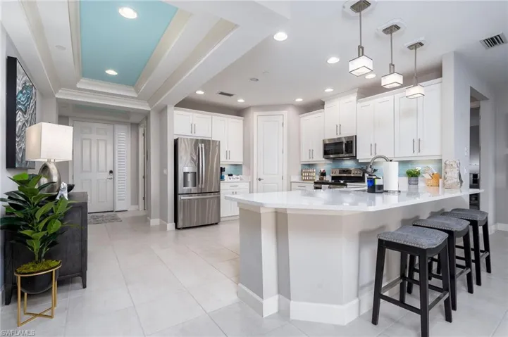 9650 Montelanico Loop 102, Naples, Florida 34119