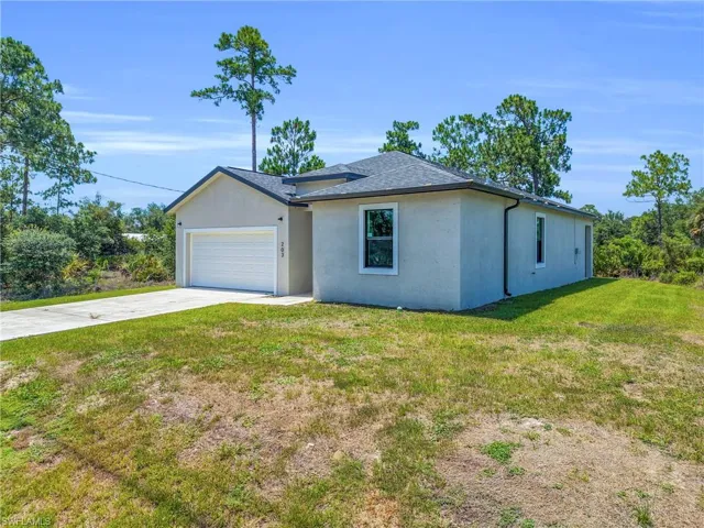 203 E 17th St, Lehigh Acres, Florida 33972