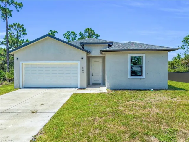 203 E 17th St, Lehigh Acres, Florida 33972