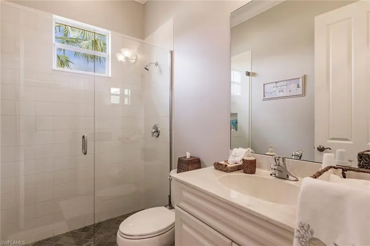 6105 Dogleg Dr, Naples, Florida 34113