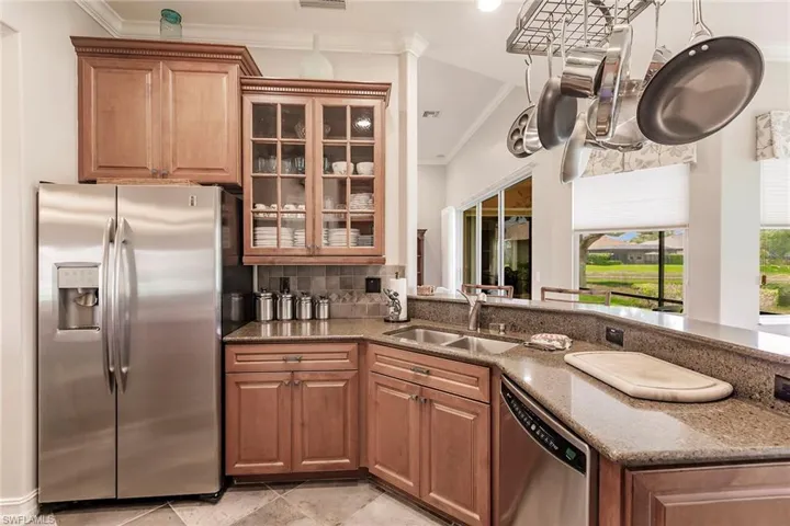 6105 Dogleg Dr, Naples, Florida 34113