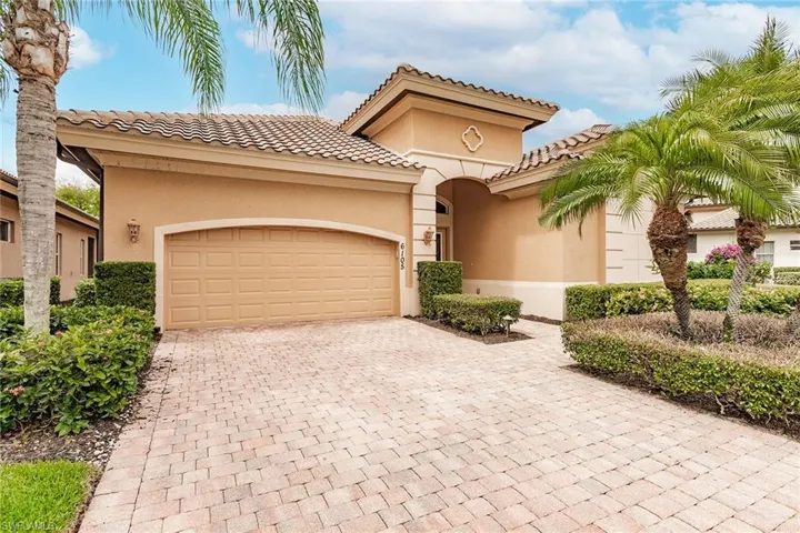 6105 Dogleg Dr, Naples, Florida 34113