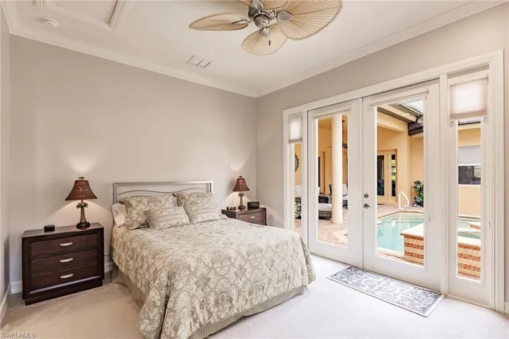 6105 Dogleg Dr, Naples, Florida 34113