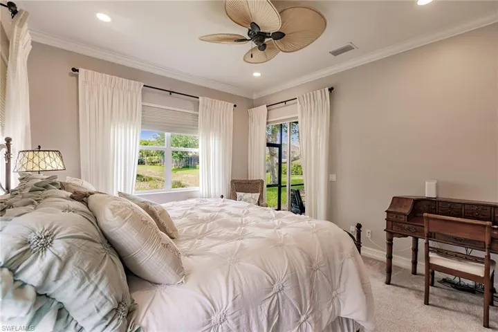 6105 Dogleg Dr, Naples, Florida 34113