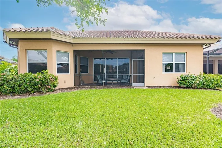 6105 Dogleg Dr, Naples, Florida 34113