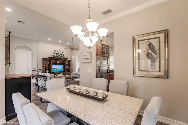 6105 Dogleg Dr, Naples, Florida 34113