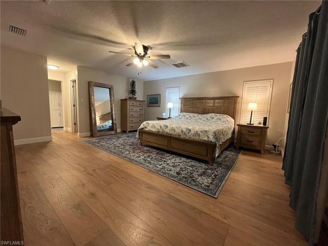 Primary BedroomXL Bedroom has space for sitting area