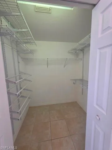 Walk in closet