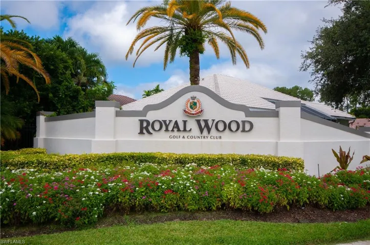 4580 Andover Way 205, Naples, Florida 34112