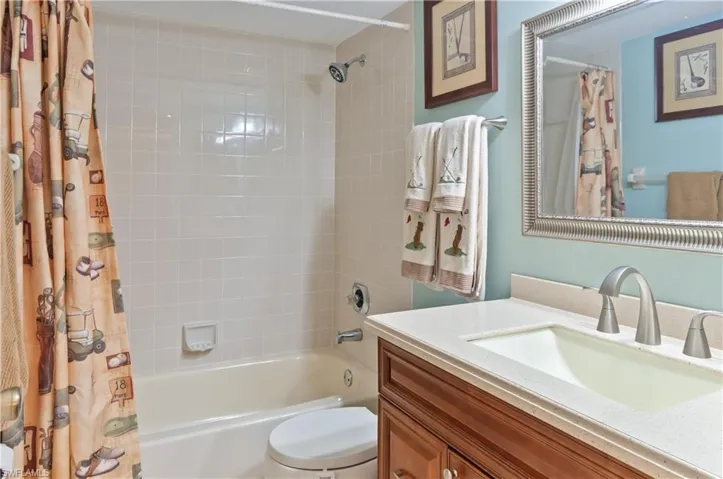 4580 Andover Way 205, Naples, Florida 34112