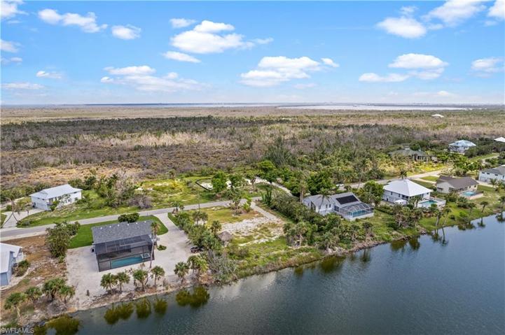 565 Lake Murex CIR, SANIBEL FL 33957