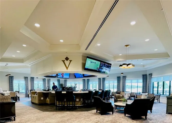 Bar & Dining Room