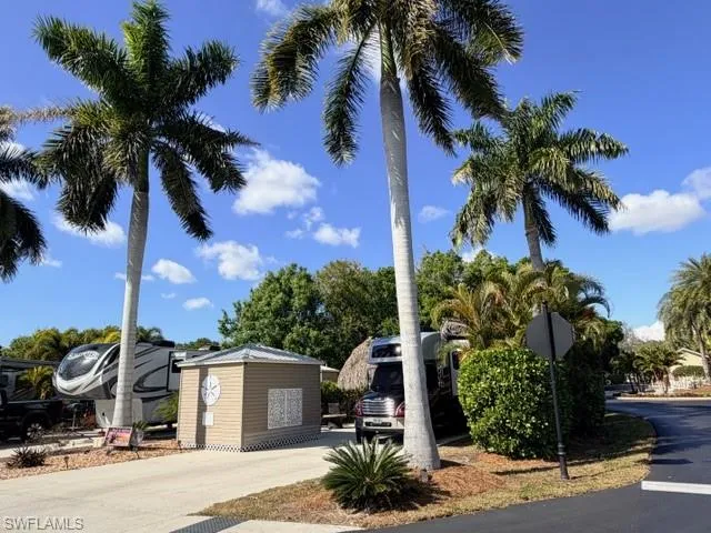 5100  Cypress Trail Resort  CIR, Fort Myers, FL 33905
