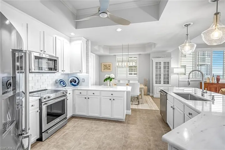 2090 W First  ST, Fort Myers, FL 33901