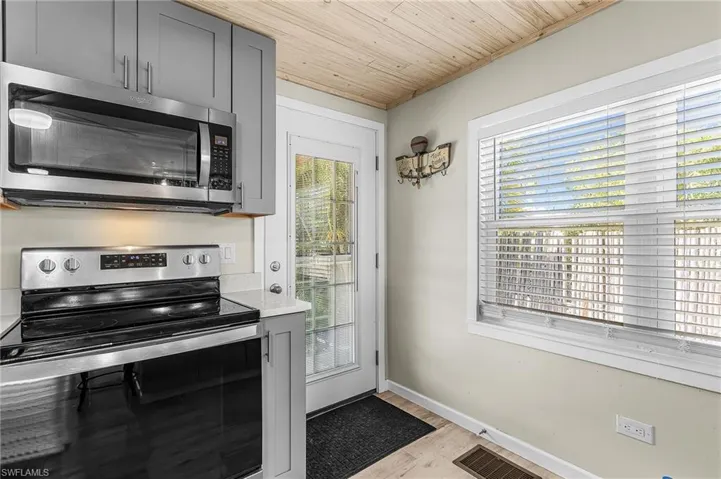 3954 Dewberry Ln, St. James City, Florida 33956