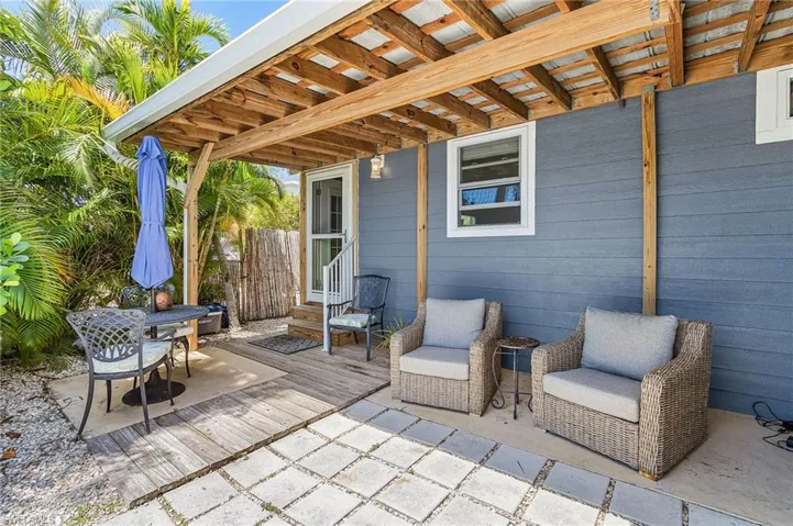 3954 Dewberry Ln, St. James City, Florida 33956